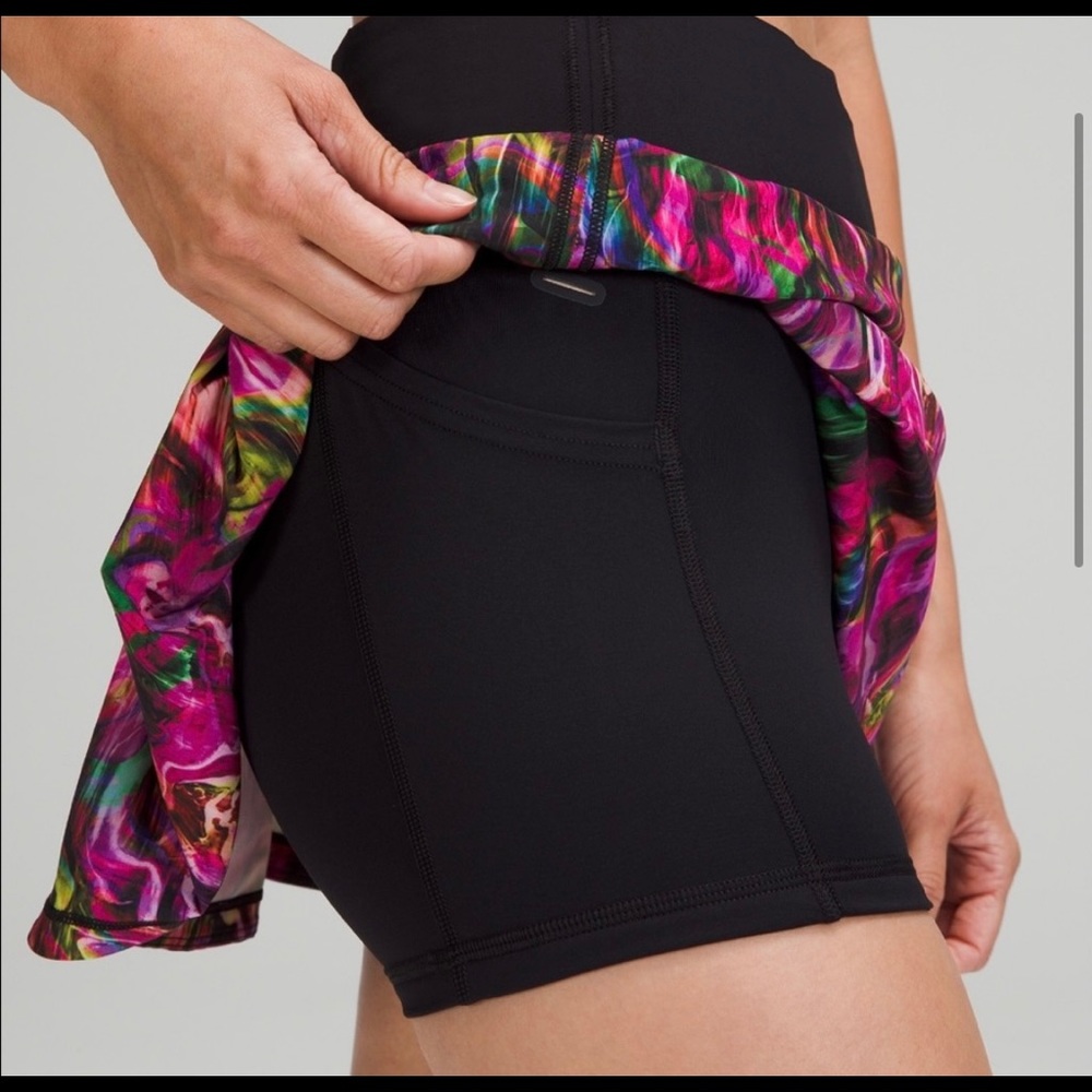 Lululemon RARE Pace Rival Skirt Hyper Flow Pink and Black size 12